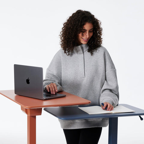 Power-free Sit-to-Stand Desk