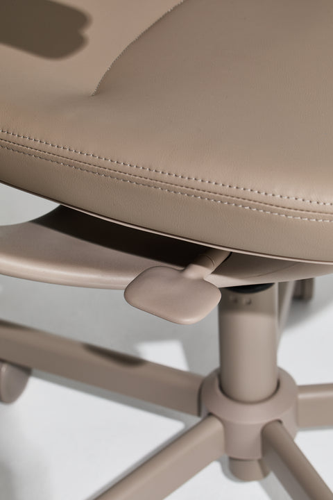 BISKIT Ergonomic Chair