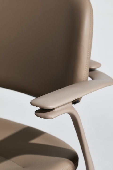 BISKIT Ergonomic Chair