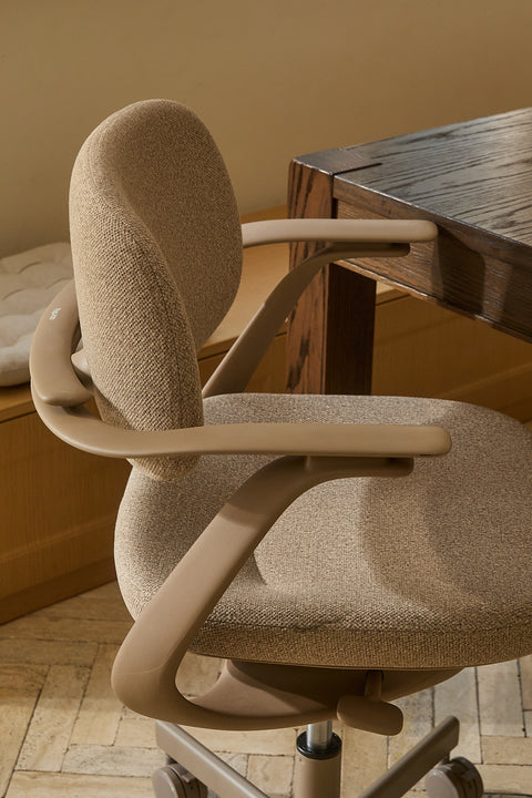 BISKIT Ergonomic Chair