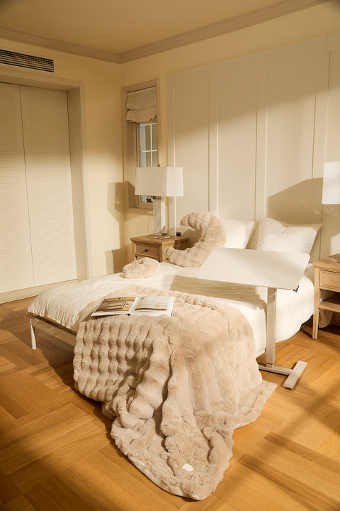 ErgoBoo Machine-Washable Electric Heated Blanket