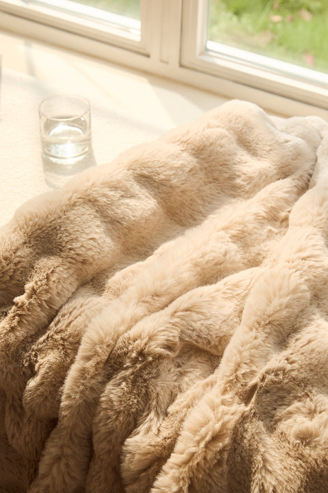 ErgoBoo Machine-Washable Electric Heated Blanket